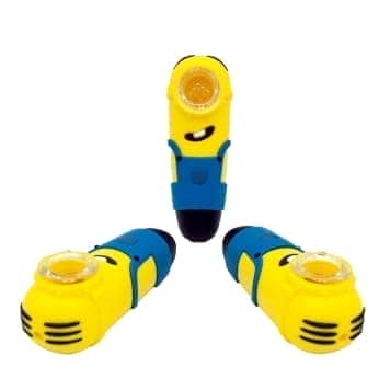 PIPA SILICONA MINION 10CM Pipa de silicona y cristal.