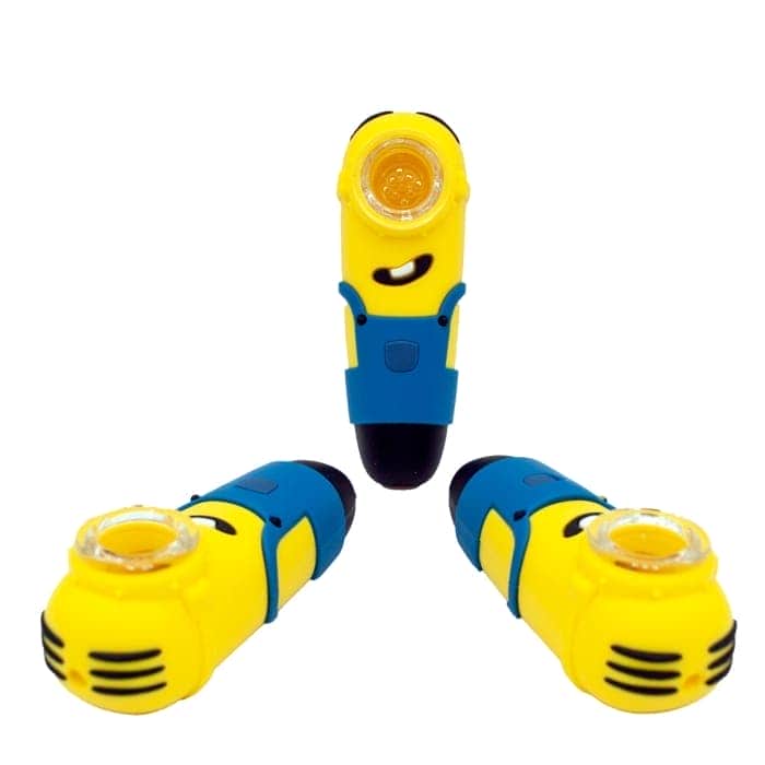 PIPA SILICONA MINION 10CM Pipa de silicona y cristal.