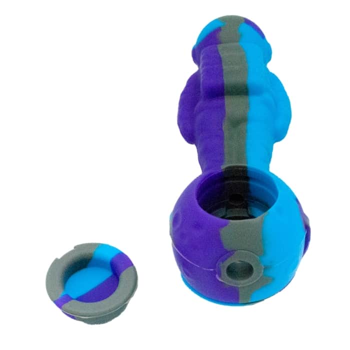 PIPA SILICONA ASTRONAUTA 12,5CM hueco para guardar cosas.
