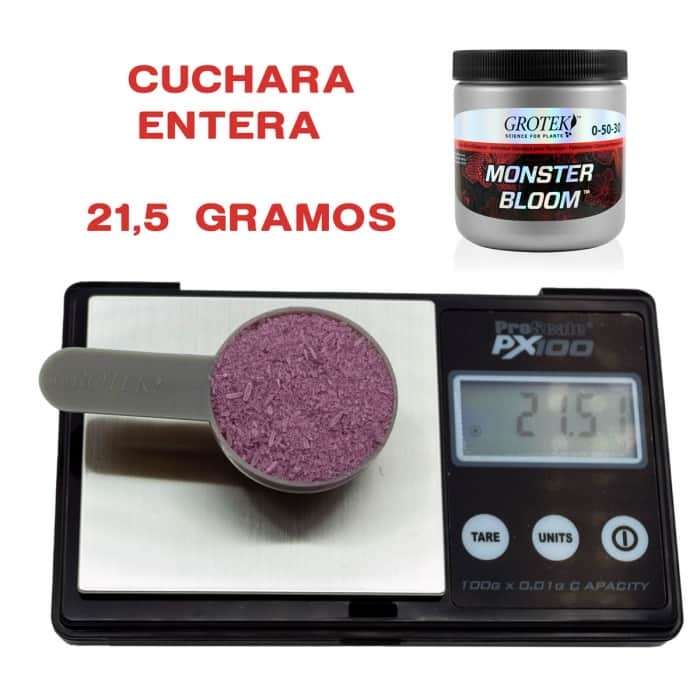 Una cuchara entera de Monster Bloom lleva 21,5 gramos de producto