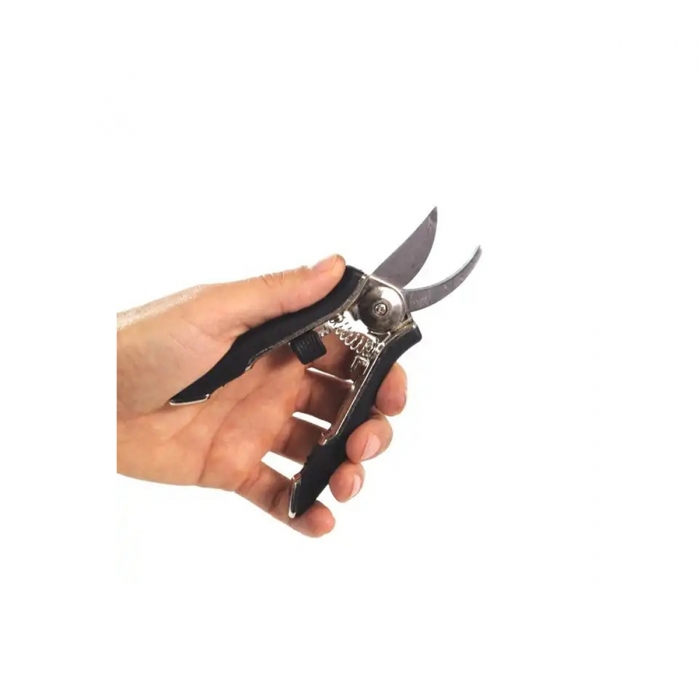 Podadera Samurai Warrior muestra en mano