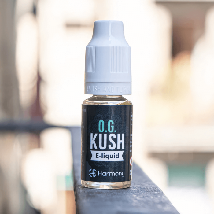 Botes de E-liquid CBD con 600mg y 10ml aroma OG Kush de Harmony.