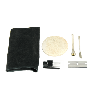 Kit de esnifar con funda de cuero y piedra.