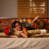 Almohada Porro Grande Real Pillow Large 110cm, tumbada.