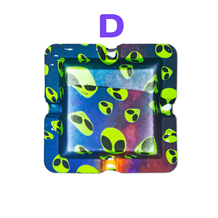 Cenicero de silicona dibujos con temática halloween de 9 x 9 cm, modelo D.