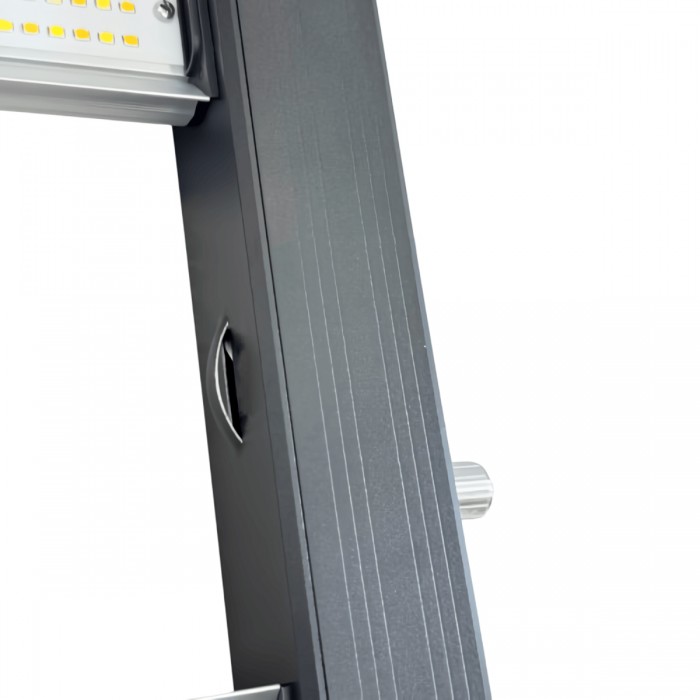 Foco LED Orbita de Solux 750w para cultivo, enganches para poleas.