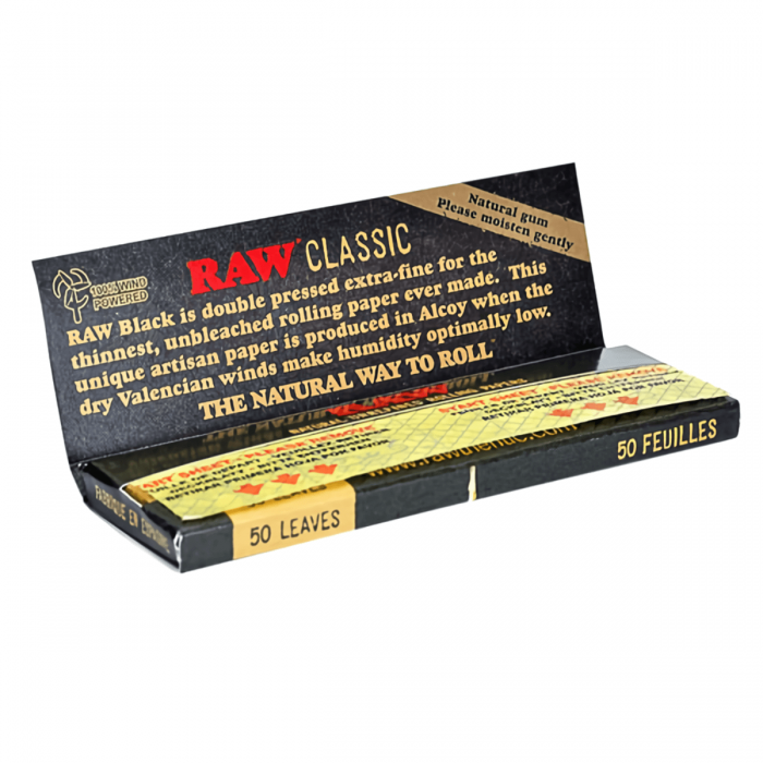 Papel de fumar Raw Black. 1.1/4, abierto.