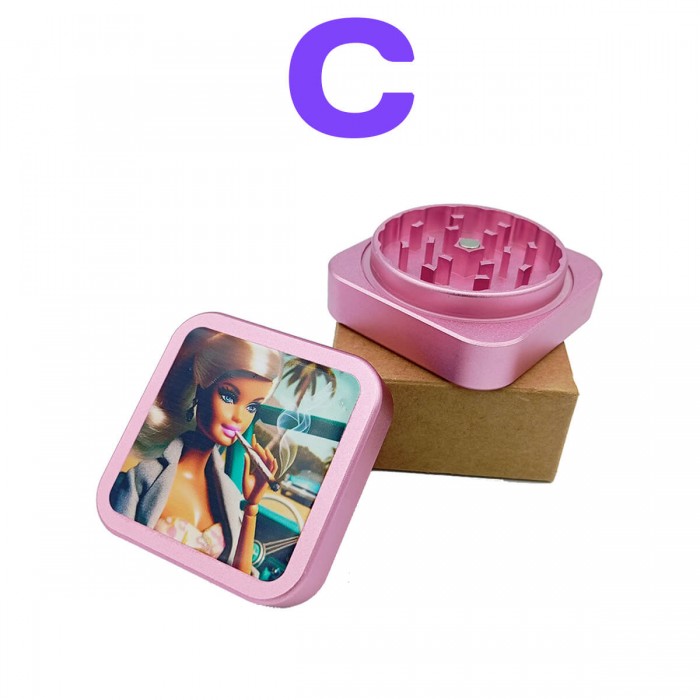 Grinder cuadrado metálico 2 partes, modelo C Barbie Rosa.