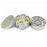 Grinder para marihuana con forma de revólver y polinizador, desmontado.