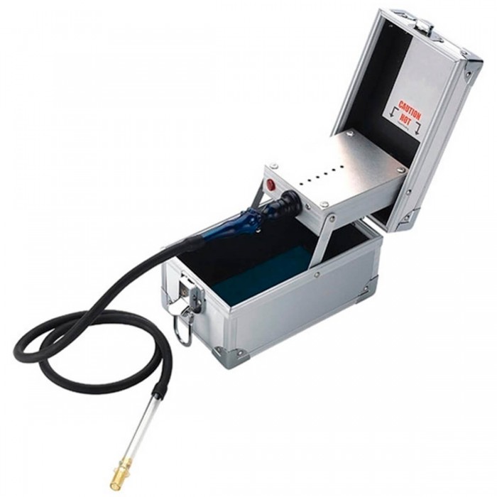 Vaporizador electrónico en maletín de aluminio.