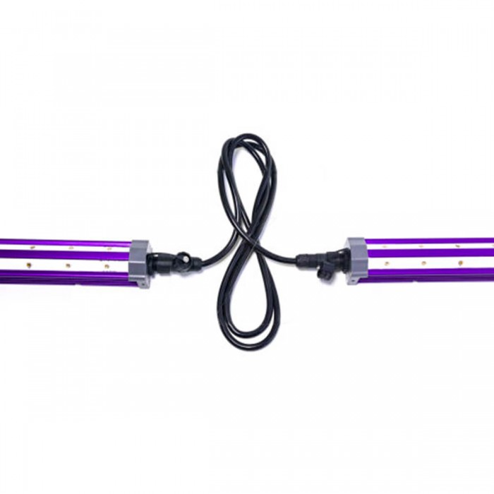Cable Daisy Chain Barra LED UV Lumatek 1,5m, cable conectado.