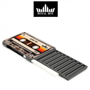 Royal Box Casette Black. Caja Dosificador y esnifador, abierta.