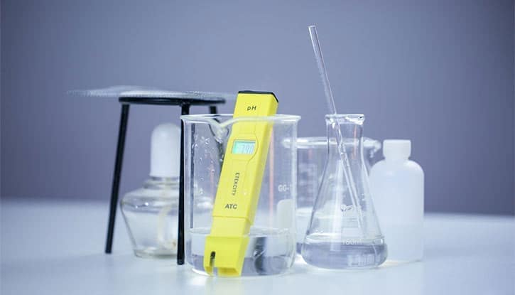 How and when to measure and regulate the pH of the water