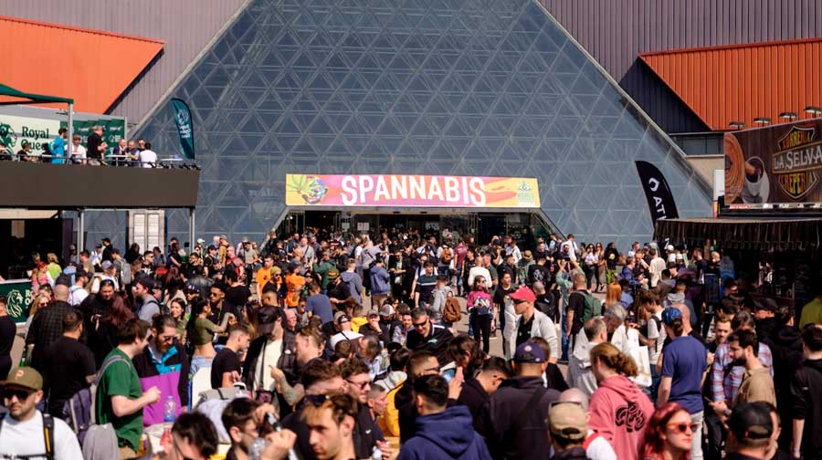 Carpa central de la Spannabis 2025 "La pirámide"